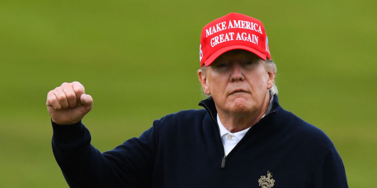 Trump Wins Tournament At His Florida Club