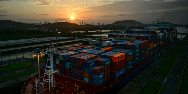 BlackRock Brokers Deal to Bring Panama Canal Back Under American Control