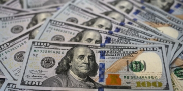 State Auditor Finds $400 Million in Government Waste