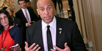 Booker Breaks Filabuster Record in Senate