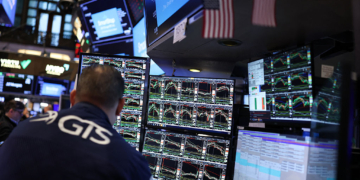 Trump Tariffs Sparks Recession Fears Wiping Out $2 Trillion in US Stocks