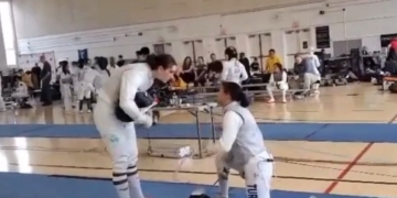 Female Fencer Takes Knee After Being Matched With Transgender Opponent