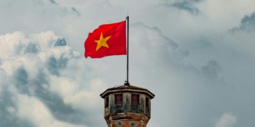 China, Vietnam Sign Dozens Of New Deals Strengthening Ties As Trump Works To Renegotiate Trade