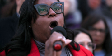 Dem Congresswoman Charged in ICE Facility Confrontation