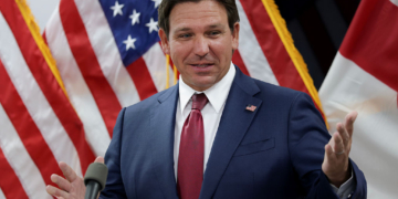 Florida Bans Fluoride Additives in Public Water