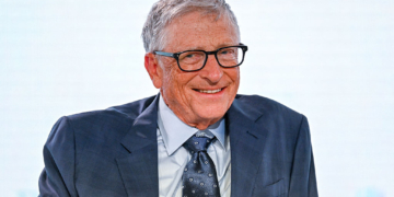Bill Gates to Donate $107 Billion to His Own Foundation Before Shutting It Down