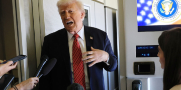 Trump Defends Boeing Gift From Qatar: ‘Only a Fool Would Not Accept’