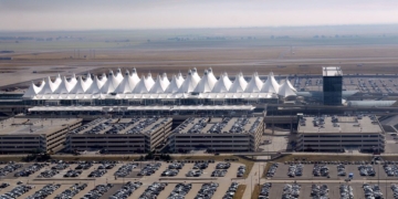 Denver Air Traffic Control Temporarily Loses Contact With Aircraft