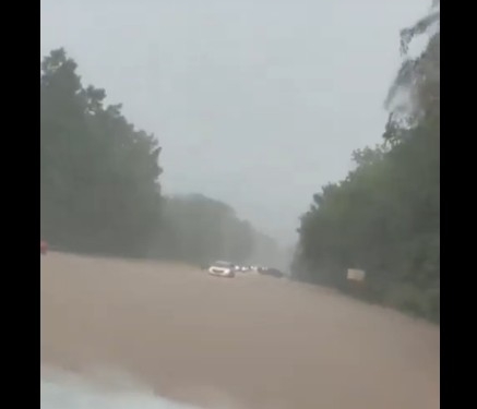 At Least 4 Dead From Texas Floods While Another 2 Still Missing
