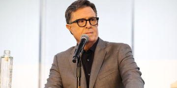 Liberals Weigh In on CBS Pulling the Plug on Colbert
