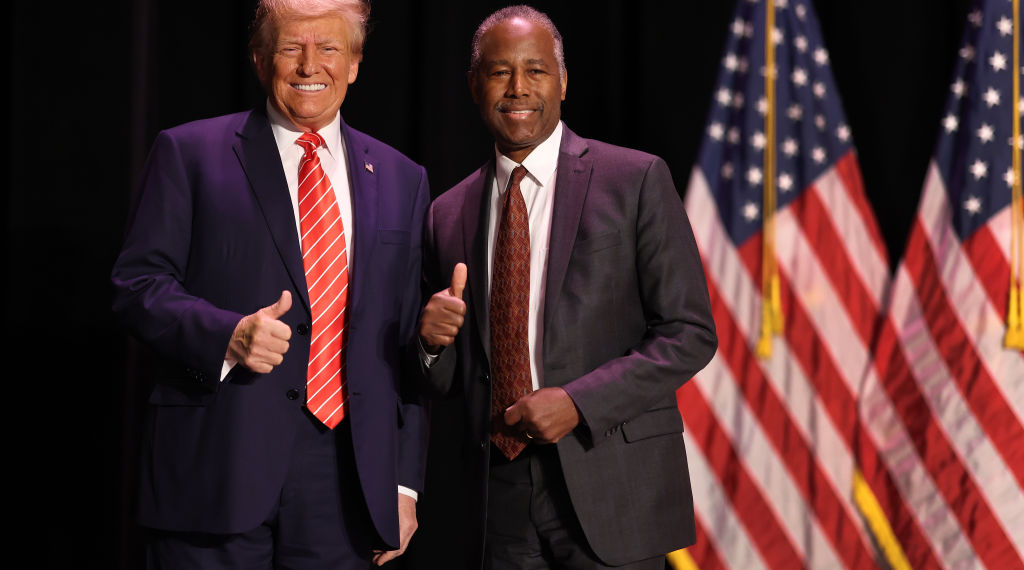 Trump to Award Ben Carson the Presidential Medal of Freedom