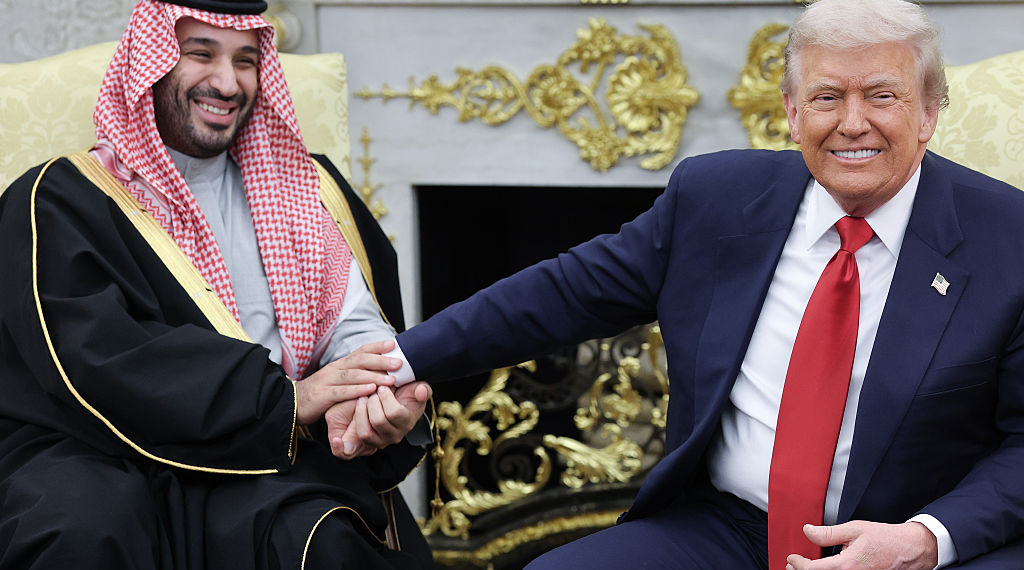 Trump Elevates Saudi Arabia to Major Non-NATO Ally, Signs Defense Deal