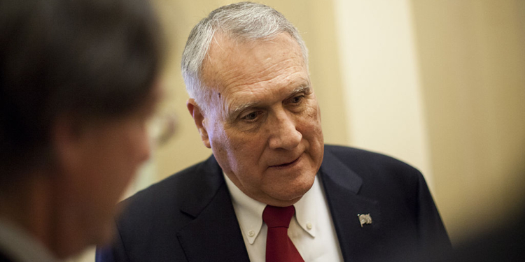 Jon Kyl Stepping Away From Public Following Dementia Diagnosis 