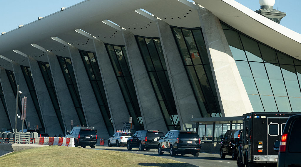 Trump Announces Plans to Turn Dulles Airportinto ‘Something Really Spectacular’