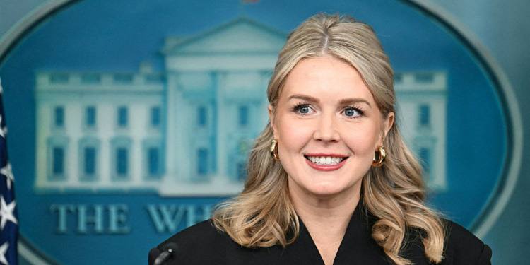 Vanity Fair’s Viral Photo of Karoline Leavitt Sparks Scrutiny, Photographer Defends Intent