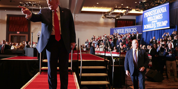 ‘Morning Joe’ Panel Skewers Trump’s Economy Message 