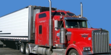 DOT Secretary Accuses Newsom Of ‘Lying,’ Says California Still Risks Losing $160M Over Illegal Licenses