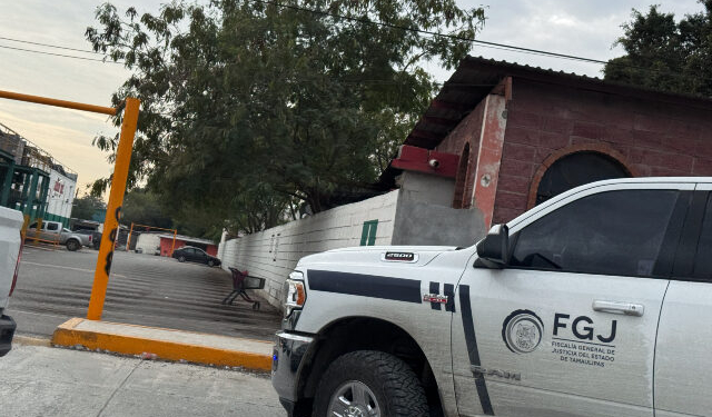 GRAPHIC: Cartel Gunmen Leave Body, Severed Head as Message to Rivals in Mexican Border State