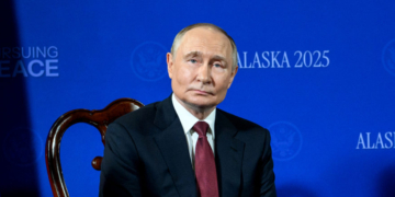 Russia Now Open To Ukraine Joining EU, Officials Briefed On Peace Deal Say