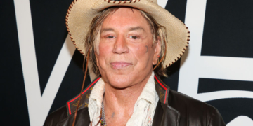Actor Mickey Rourke Turns to GoFundMe in Wake of Eviction Notice
