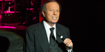 Singer Julio Iglesias Accused of Sexual Assault in Caribbean Homes