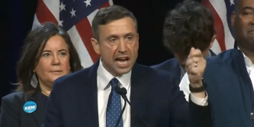 ‘Killing Protestors’: DNC Chair Compares Iran Uprising To US Anti-ICE Protests