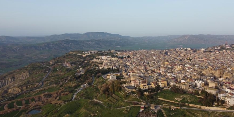 Massive Landslide Rips Through Small Town, Forces Mass Evacuation
