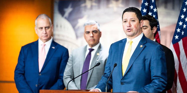 Gonzales Heads to Runoff After Aide Set Herself on Fire Amid Affair Allegations