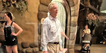 Lindsey Graham Plays With Toys At Disney World As He Pushes For Military Action In Iran