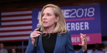 Abigail Spanberger Lands At Bottom Of Virginia Governor Rankings Ahead Of Gerrymandering Vote