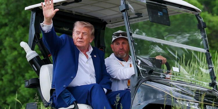 Trump Claims Schumer, Dem Attorneys Plotting to ‘Interfere in Our Elections’