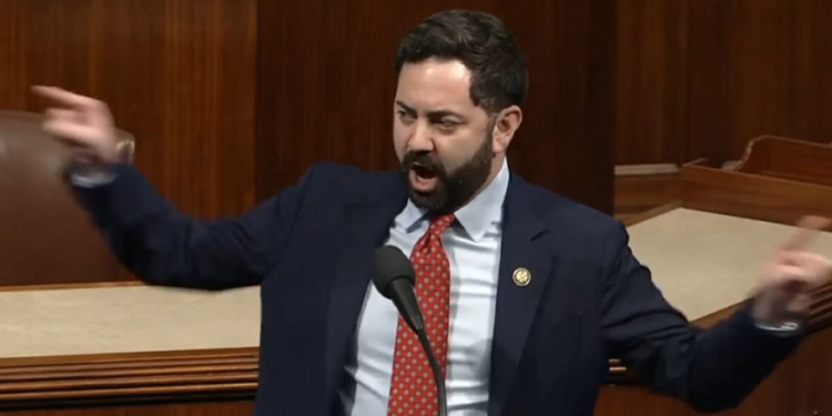 6 Republicans Defy GOP Leadership By Locking Arms With Democrats To Push For More Ukraine Funding