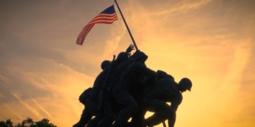 Veterans Loudly Confront Trump-Appointed Commission As Battle Over ‘Ego Arch’ Near Arlington Cemetery Intensifies